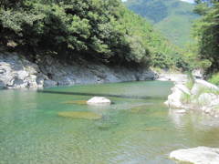 川