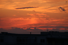 金環日蝕の日の夕陽