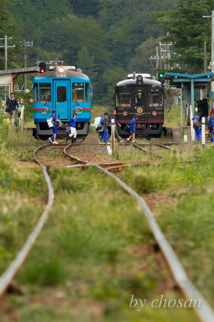 東雲、列車交換