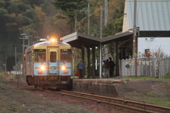 岩滝口駅到着