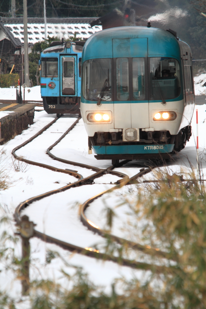 丹後神野駅列車交換