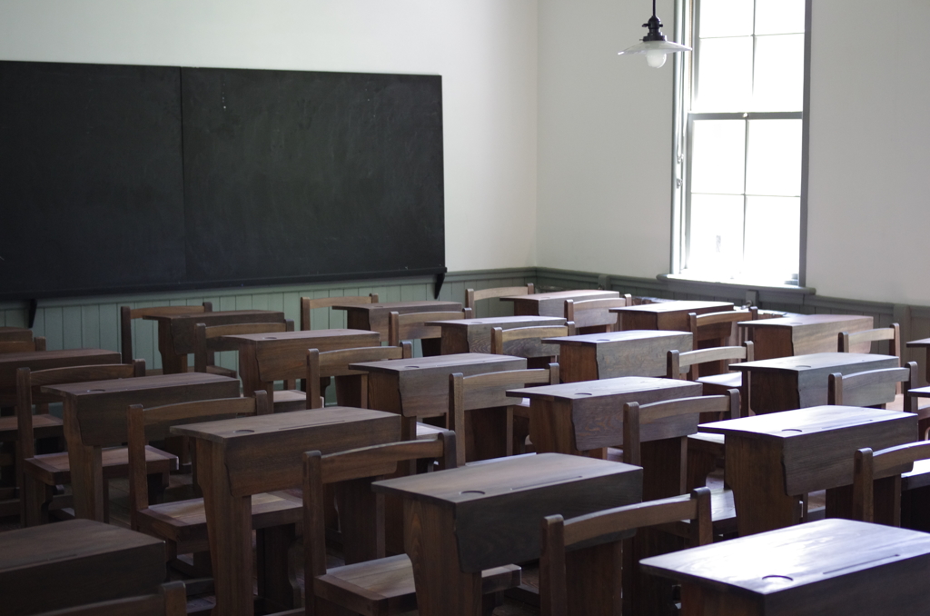 旧制松本高等学校　教室