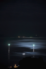 月夜の潮流
