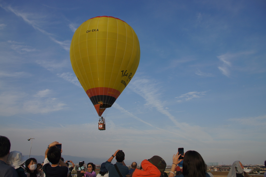 秋空とバルーン