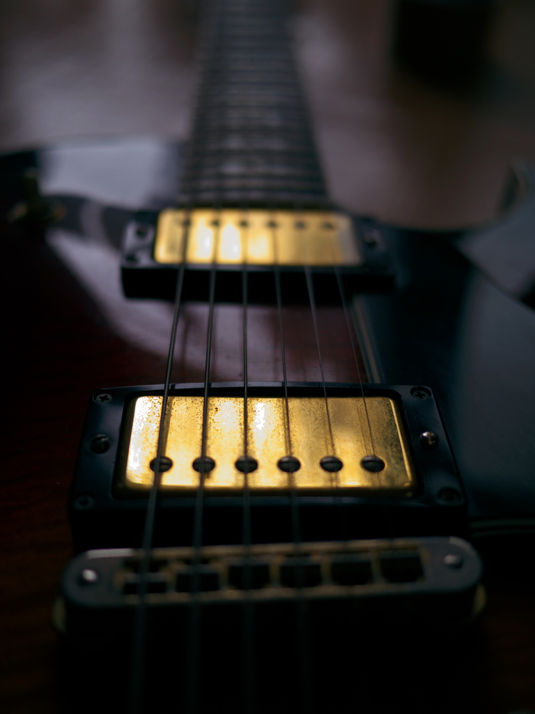 ES-137