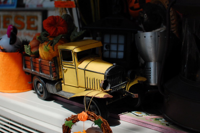 黄色いトラック