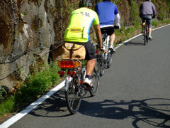 ピカピカ光る自転車。