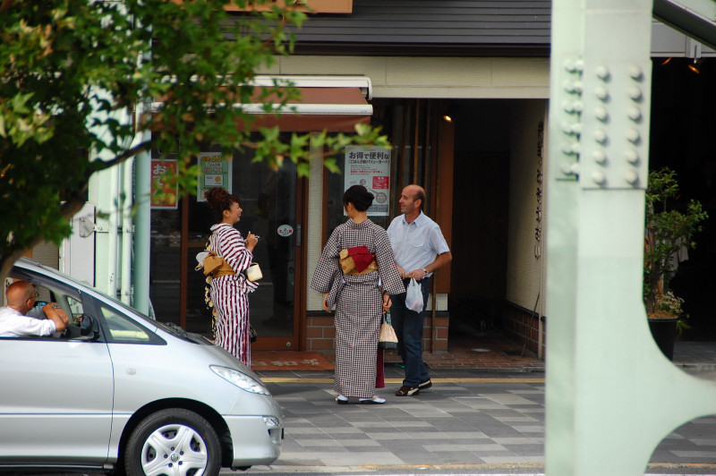 オ茶シマセンカ～