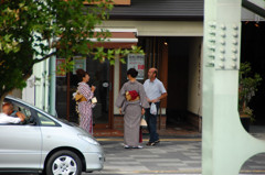 オ茶シマセンカ～