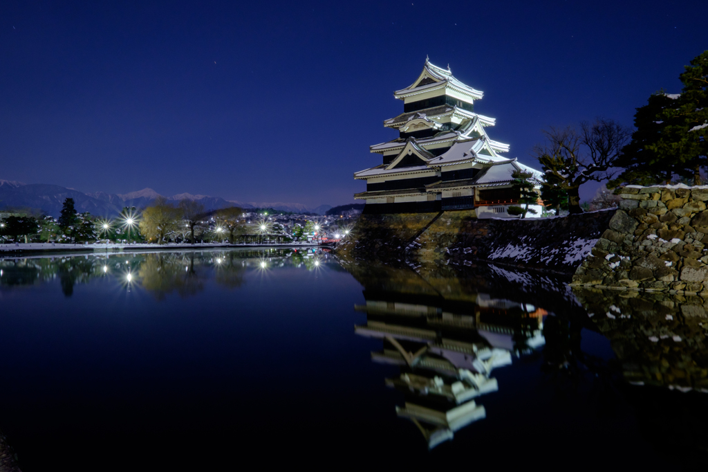 夜の常念とともに