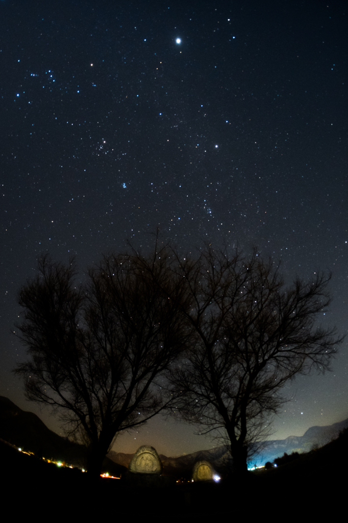 常念道祖神と星空