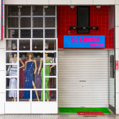 GLAMOUR