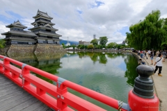 松本城公園にて