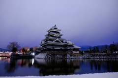 朝の城