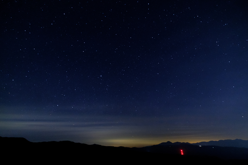 星空、蓼科山方面