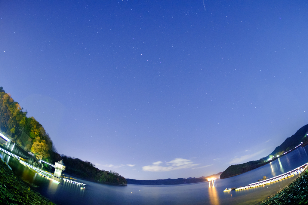 入鹿池と星空