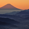 朝日に色づく富士