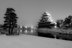 雪の国宝松本城