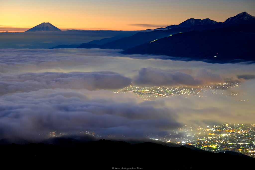 雲海と諏訪夜景