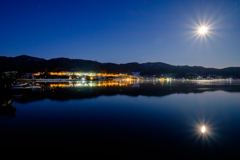 月夜の諏訪湖SA