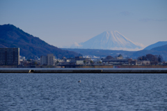 富士山と水陸両用バス