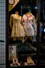 装い