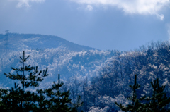 雨氷の山