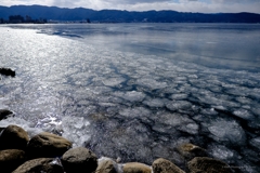 冬の諏訪湖