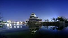早朝松本城