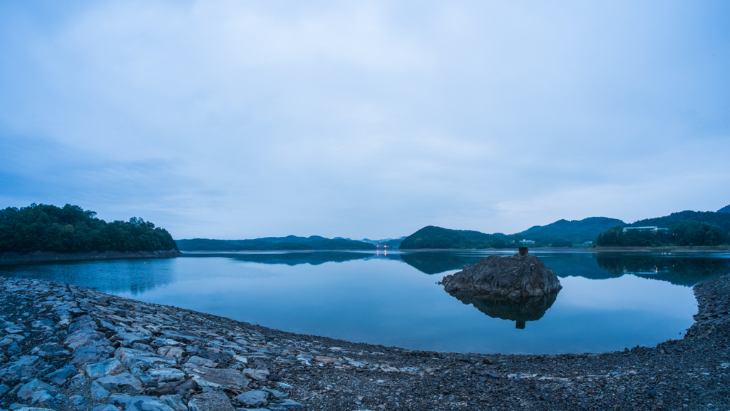 静かな朝