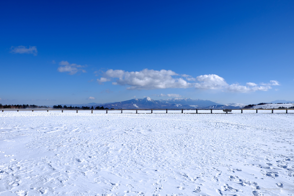 青空と雪と