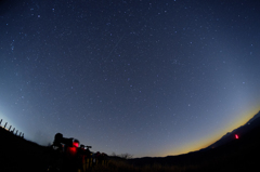 東の天体流れ星