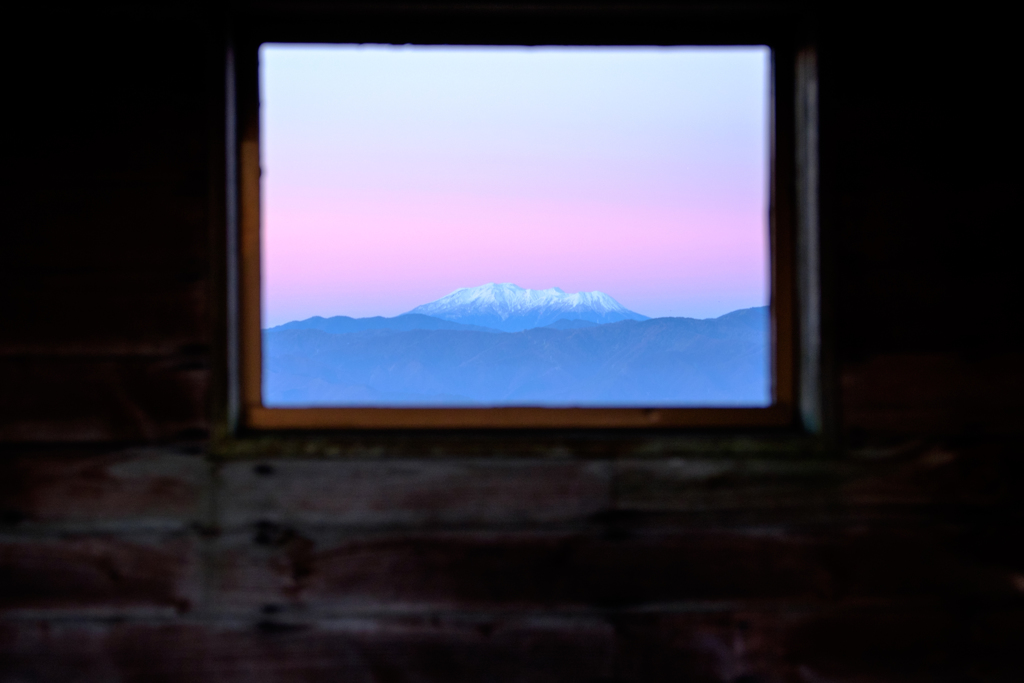 朝色御岳山