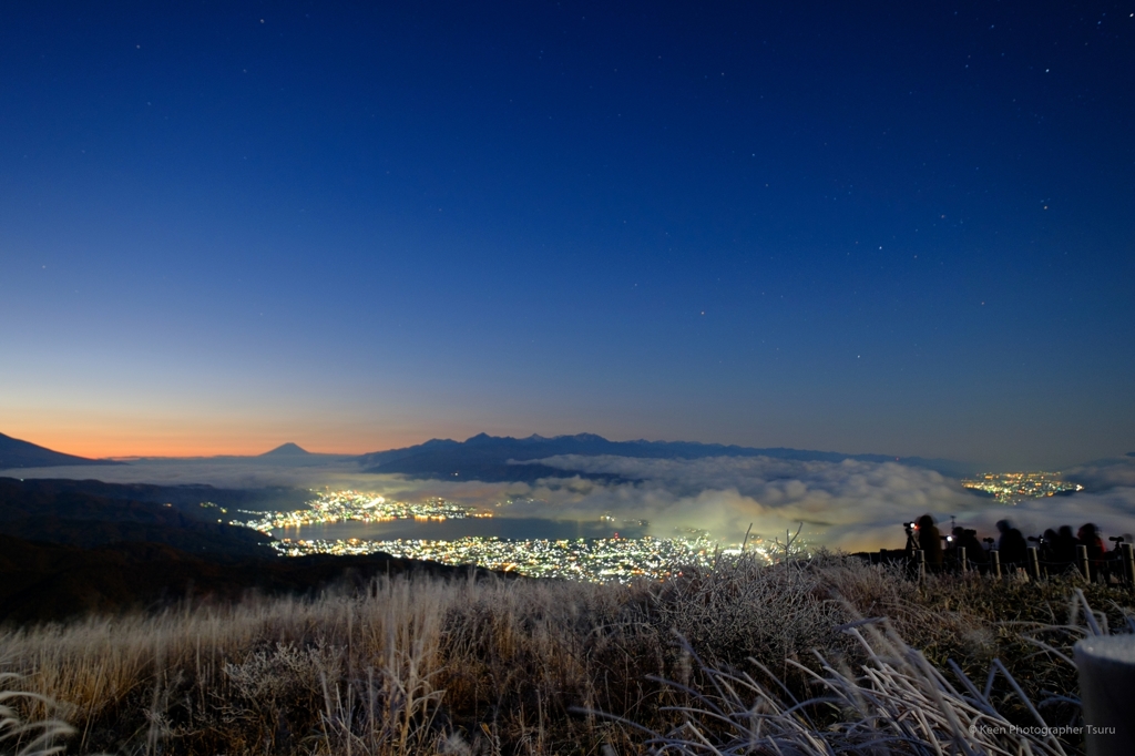 近づく夜明け