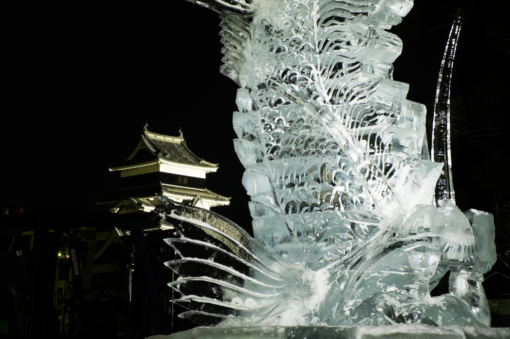 氷の鯱と松本城