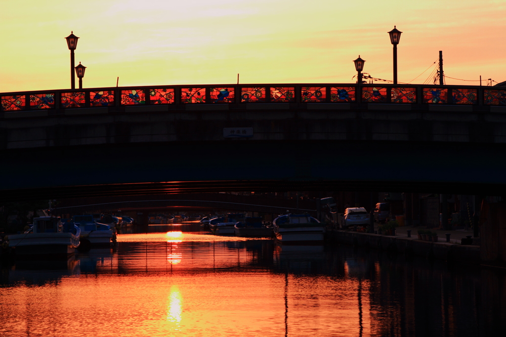 神楽橋の夕日