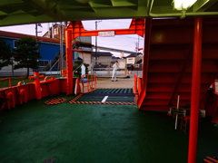 堀岡に着岸します