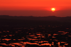 散居村の夕陽