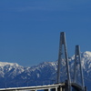 新湊大橋と立山連峰