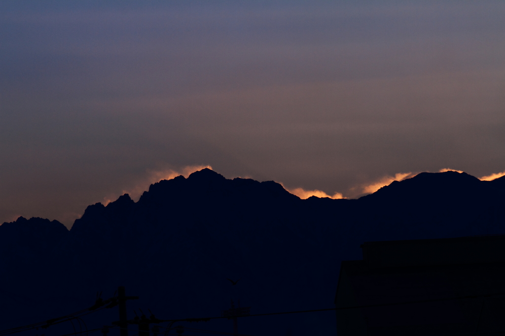 燃ゆる立山連峰