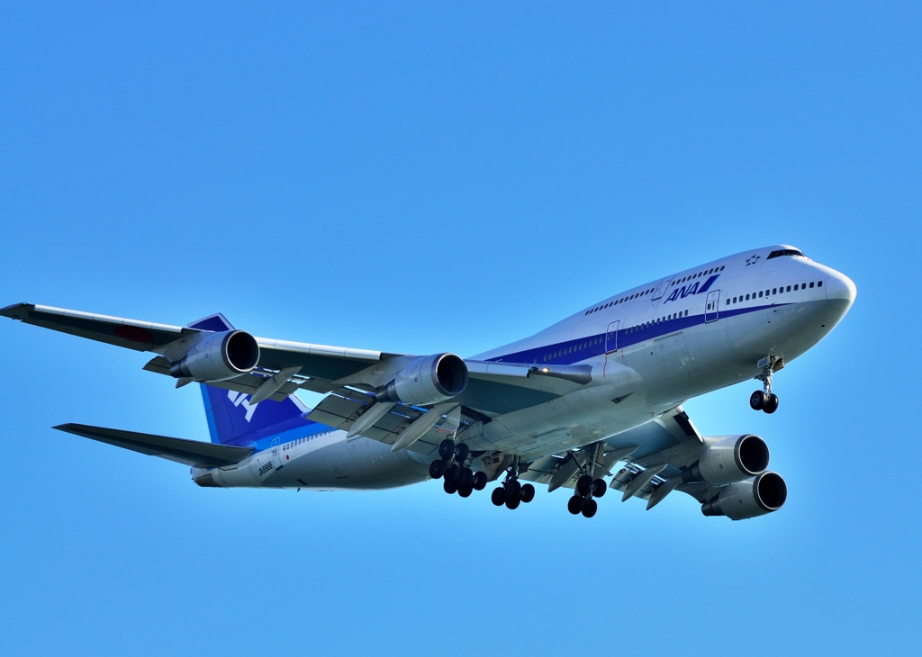 青空の中の着陸　