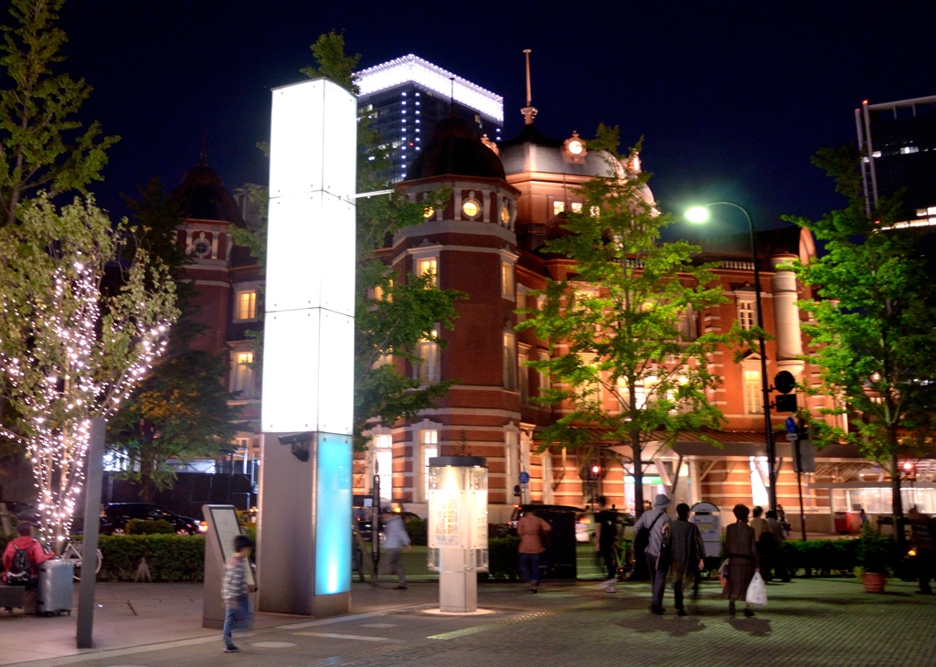 日本の首都　東京駅の夜景