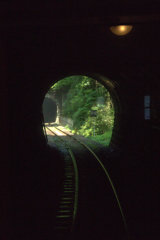 トンネルの向こうはトンネル