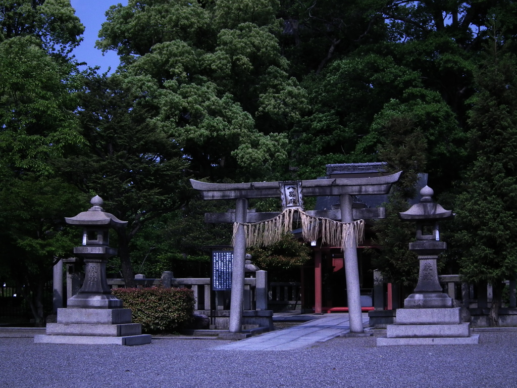 神の社