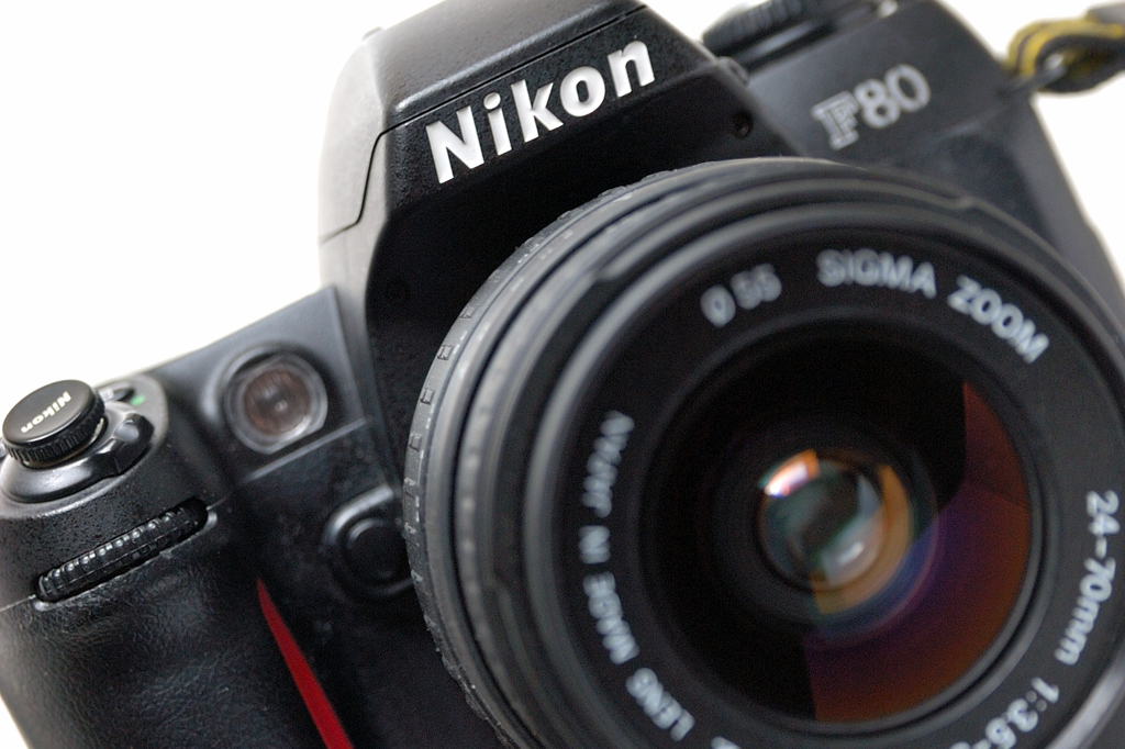 Nikon F80D 04