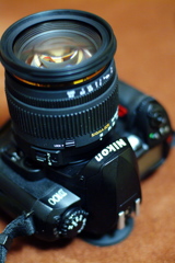 SIGMA 18-50mm F2.8 02