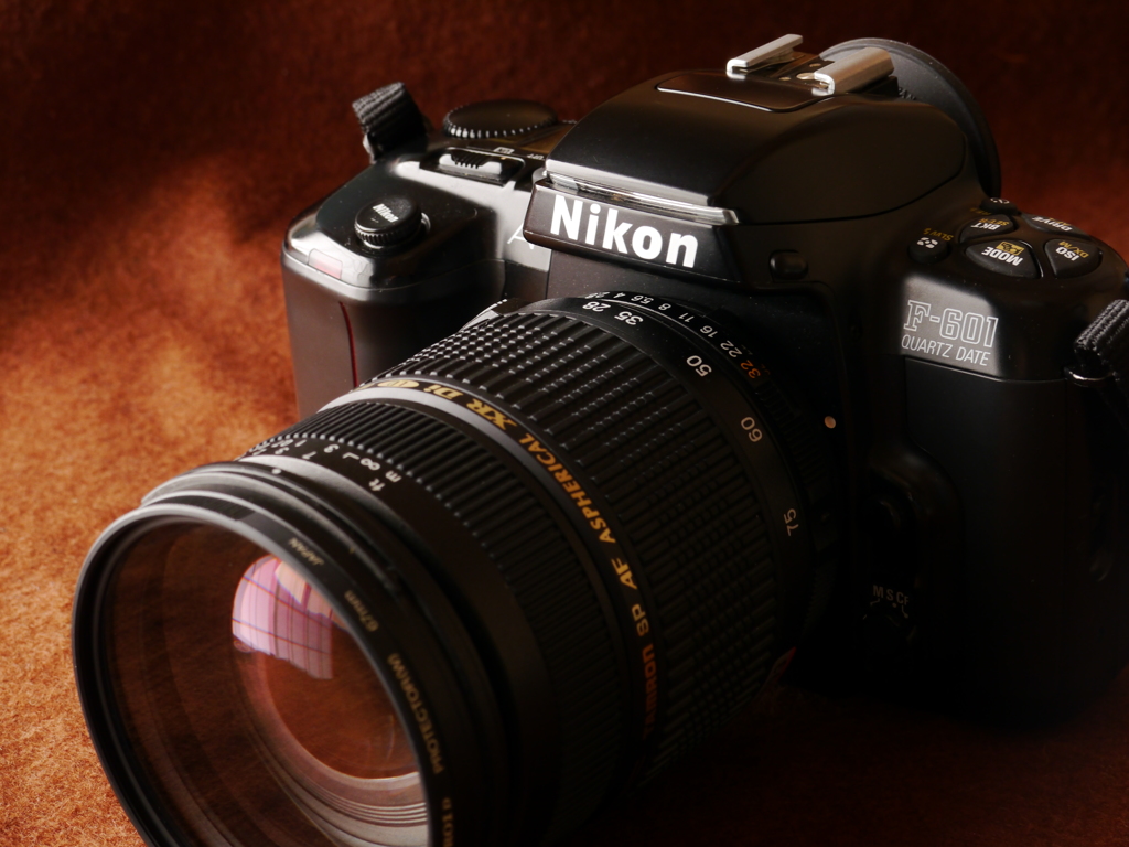 Nikon F-601