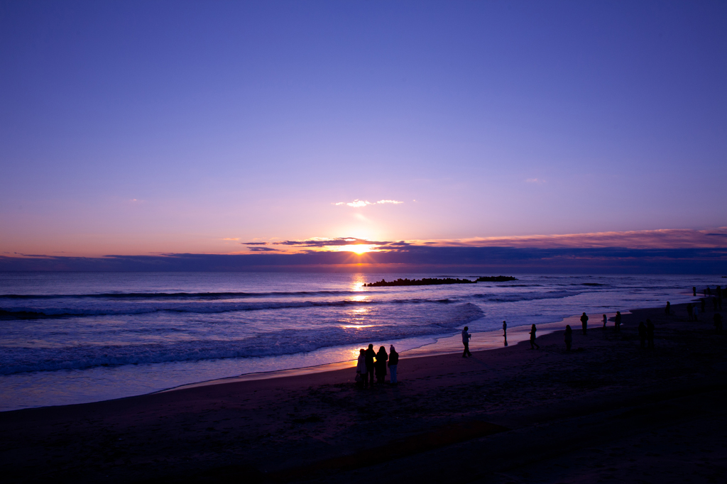 初日の出と海と地平線と朝焼けと空 By Hillage Id 写真共有サイト Photohito