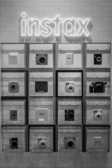 instax