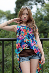 So cool woman.